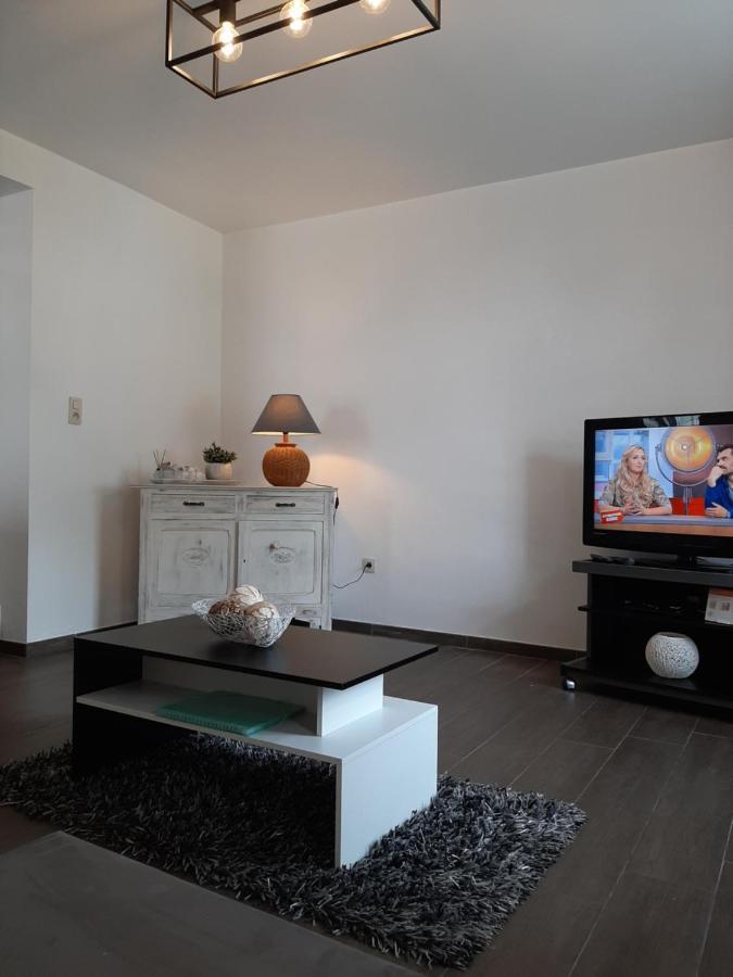 Maison De Campagne En Pierre Bleue-Wifi Et Parking Bousignies-sur-Roc Buitenkant foto
